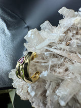 Zeitlose Halbkreolen in 14 Karat Gelbgold mit Rubin und Brillanten