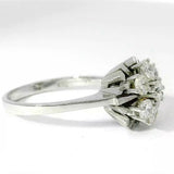 Zeitloser Cocktail Ring in 14 Karat Weißgold mit feinen Brillanten