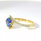 Moderner Ring in 14 Karat Gelbgold mit hochfeinem Tansanit & Brillanten