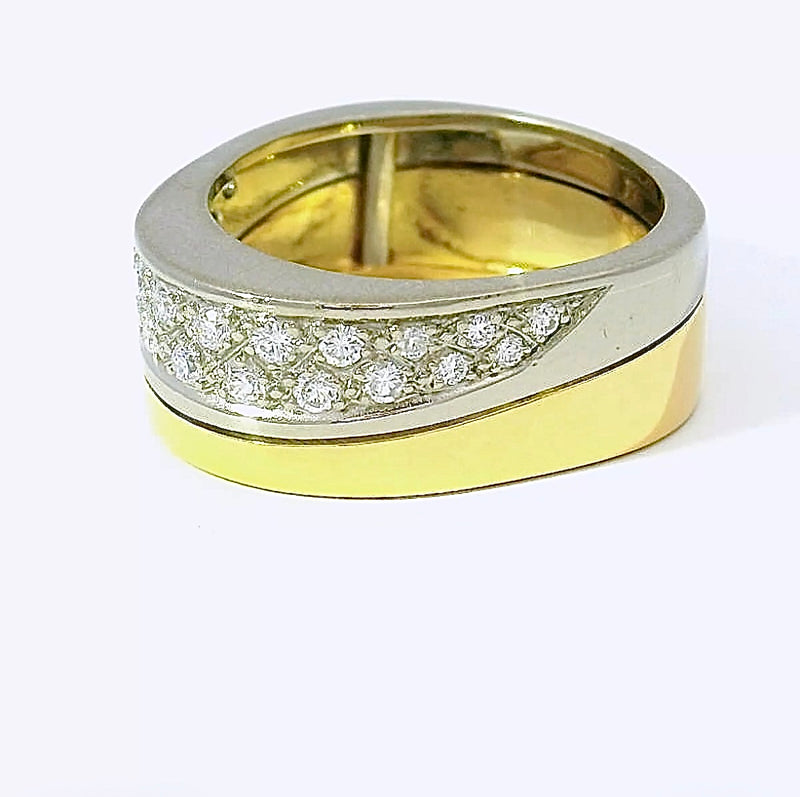 Handgefertigter Bicolor Ring in 18 Karat Gold mit feinen Brillanten