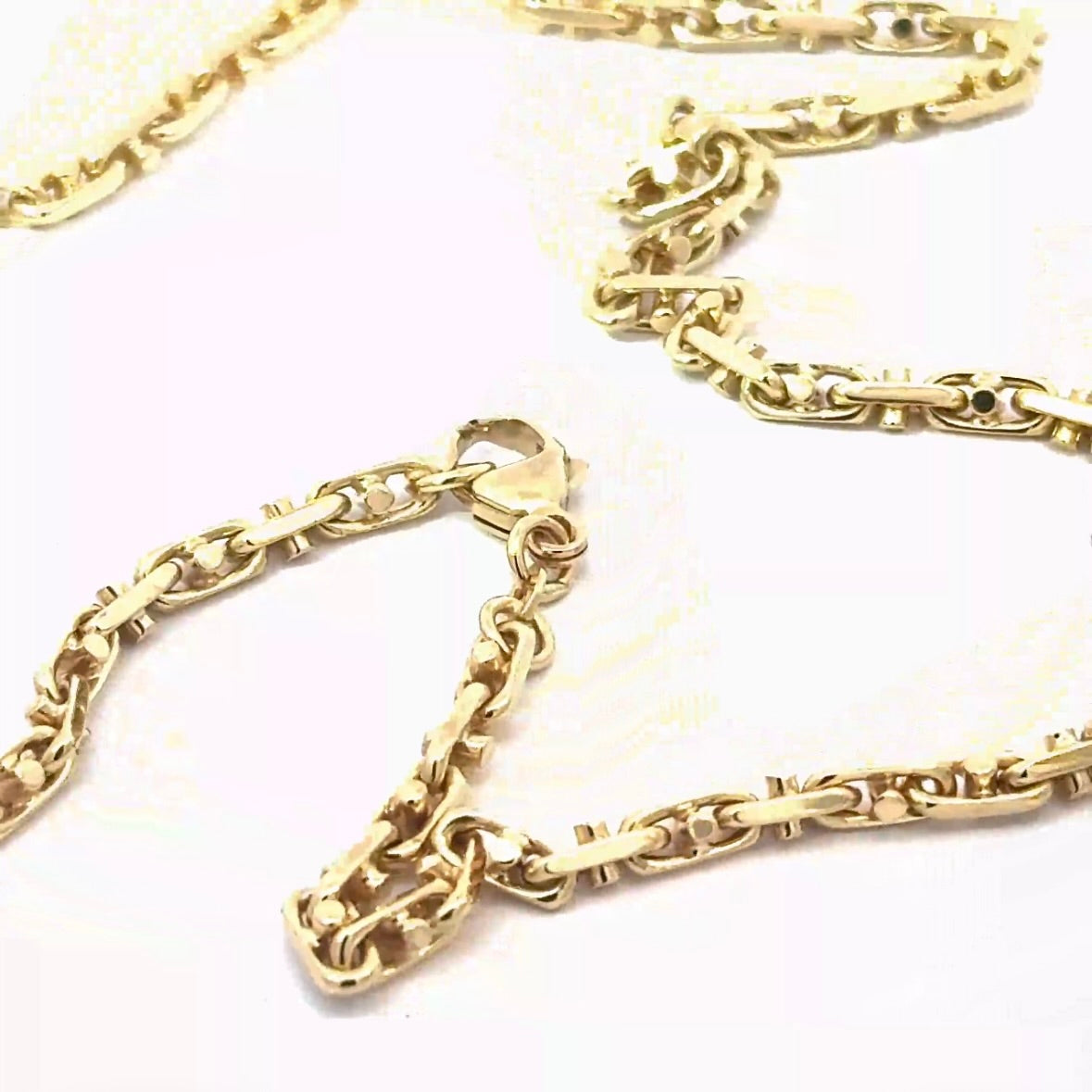 Ausgefallene Halskette in 18 Karat Gelbgold mit Karabinerverschluss