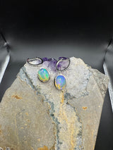 Moderne Opal Ohrringe in 14 Karat Weißgold mit feinen Brillanten