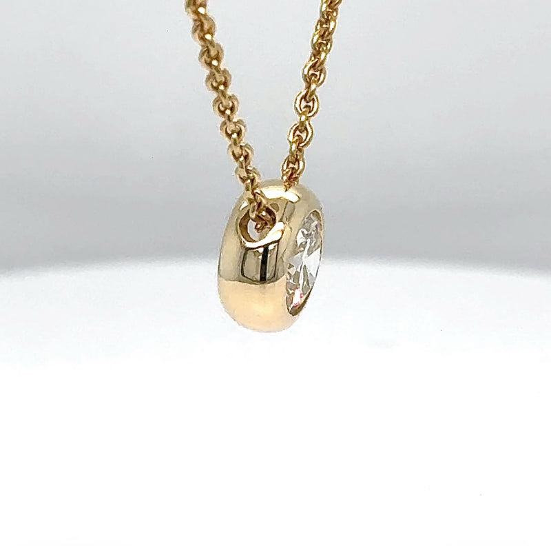 Edler Solitär Anhänger in 14 Karat Gelbgold mit feinen Brillant & Kette