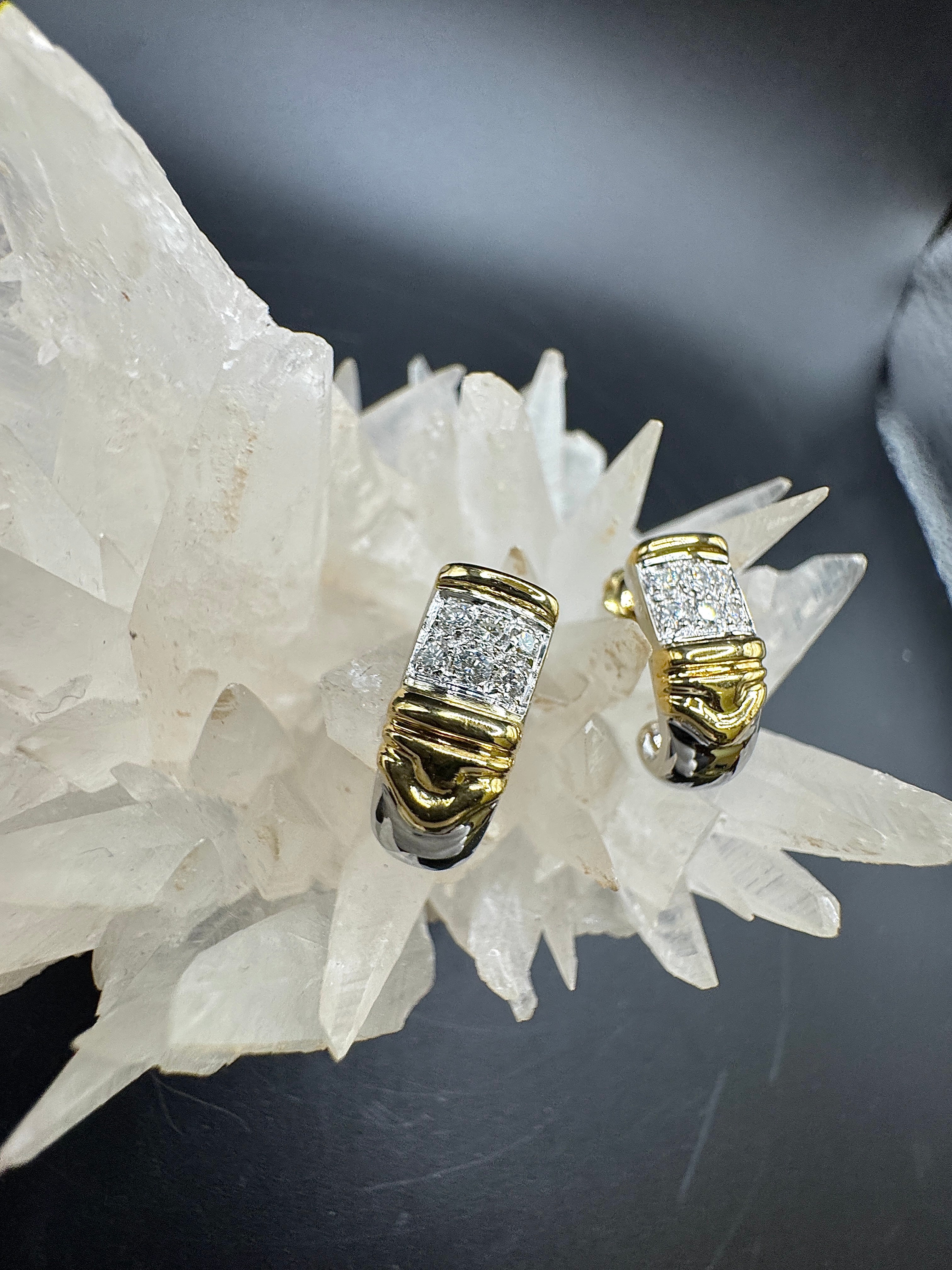 Fancy earrings in 18k yellow and white gold with brilliant-cut diamonds