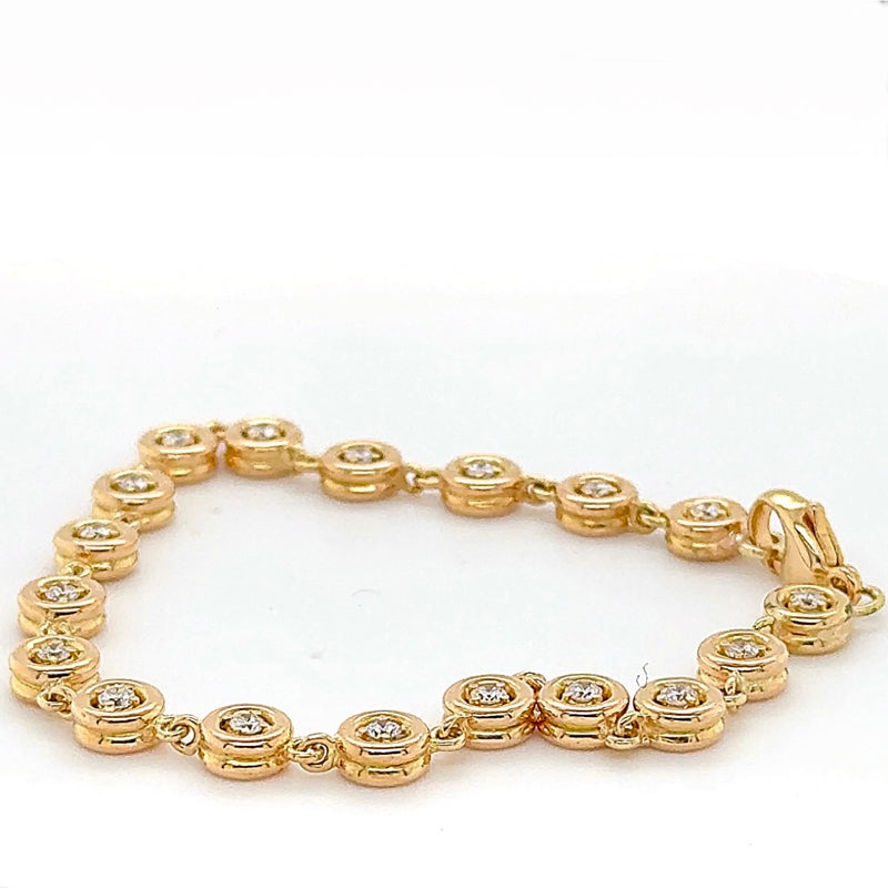 Stilvolles Armband in 18 Karat Gelbgold mit lebhaften Brillanten