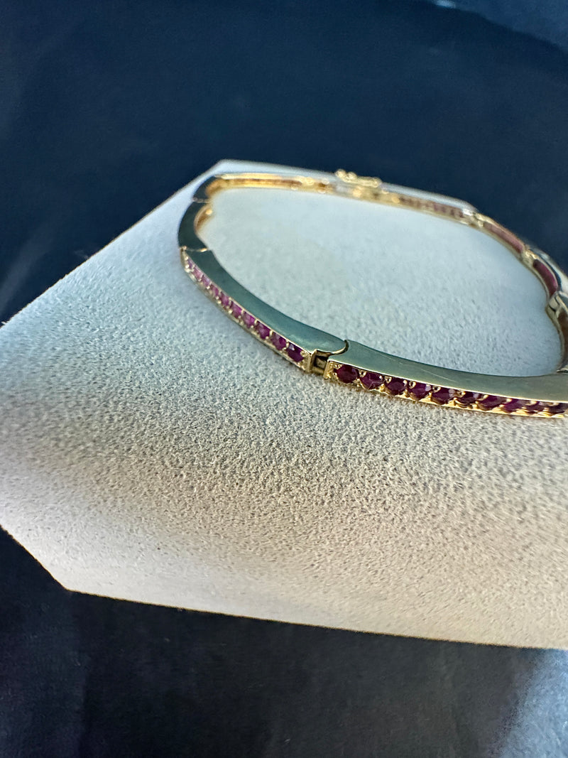 Elegantes Armband in 14 Karat Gelbgold mit rosa Saphiren & Rubinen