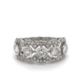 Ausgefallener Ring in 18 Karat Weißgold mit feinen Brillanten & Diamanten