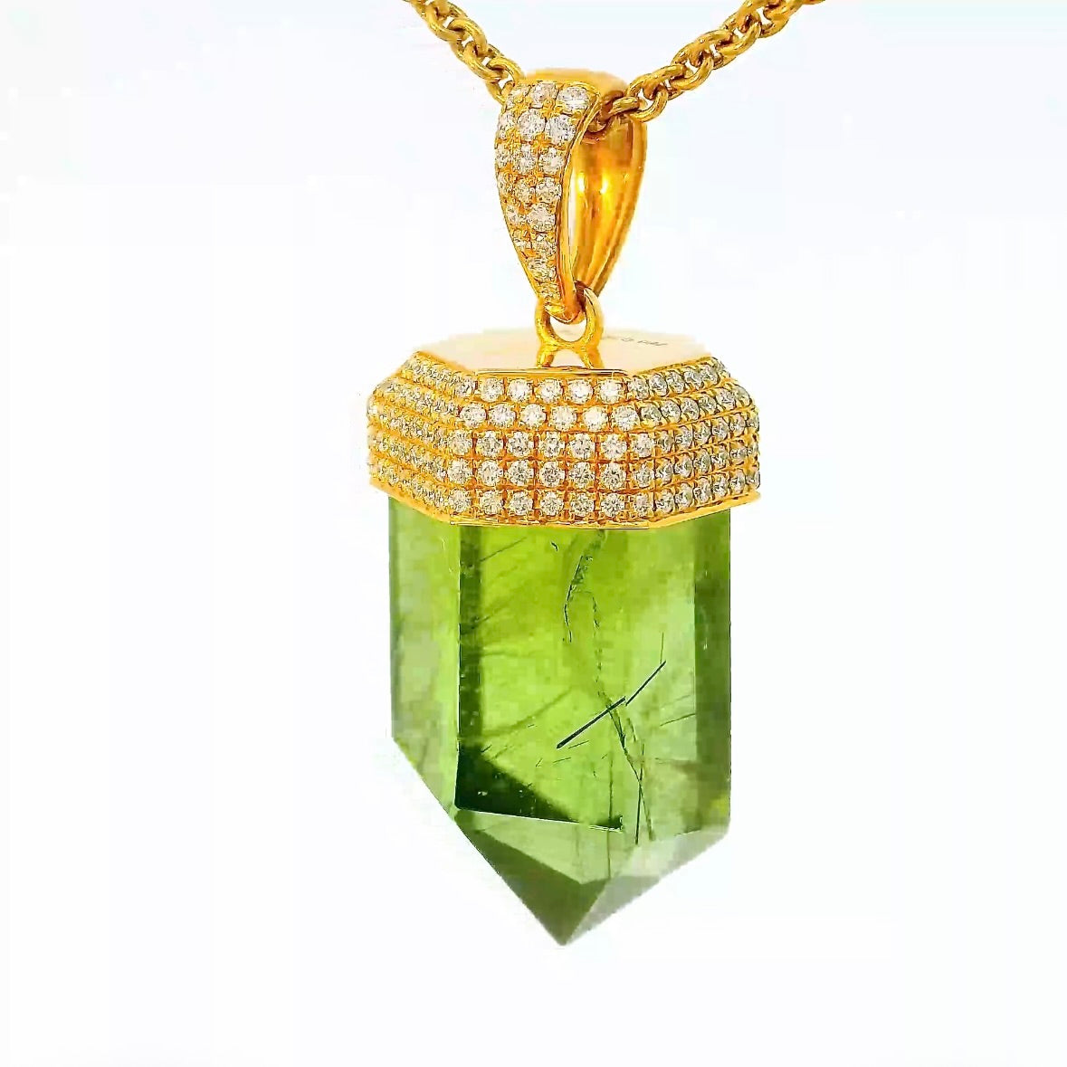 Ausgefallener Anhänger in 18 Karat Gelbgold mit besonderem Peridot & Brillanten