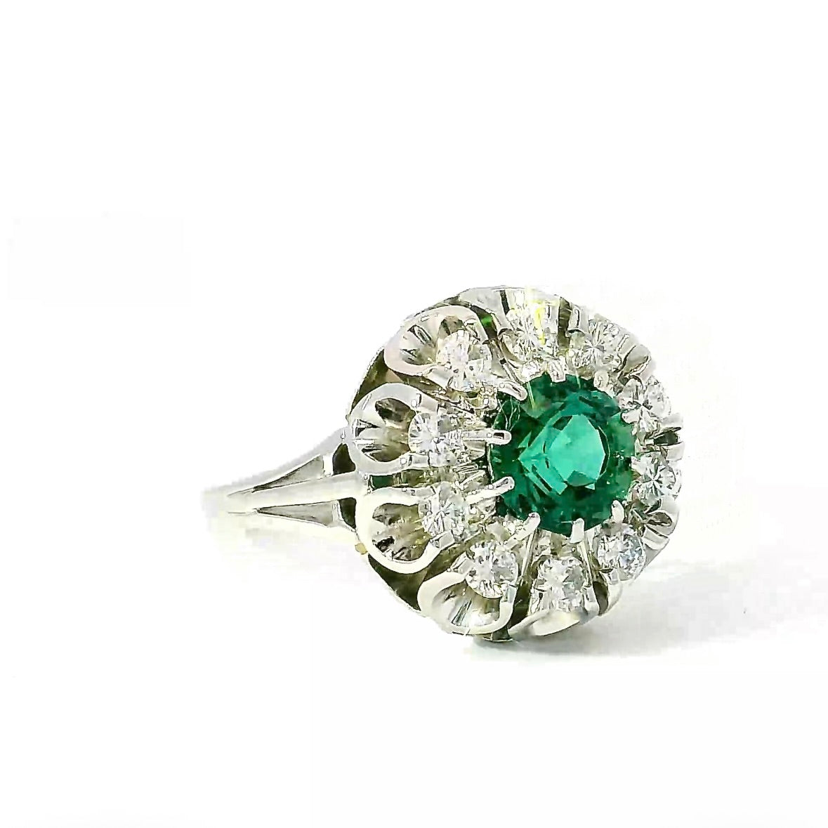 Handgefertigter Ring in 18 Karat Weißgold mit Lagoon-Turmalin & Brillanten