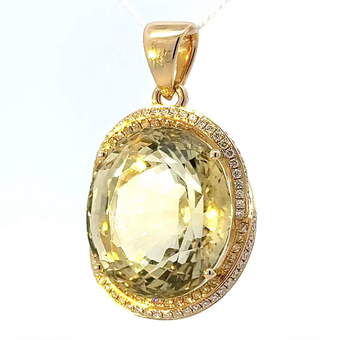 Beeindruckender Anhänger in 14 Karat Gelbgold mit riesigem Goldberyll & Brillanten