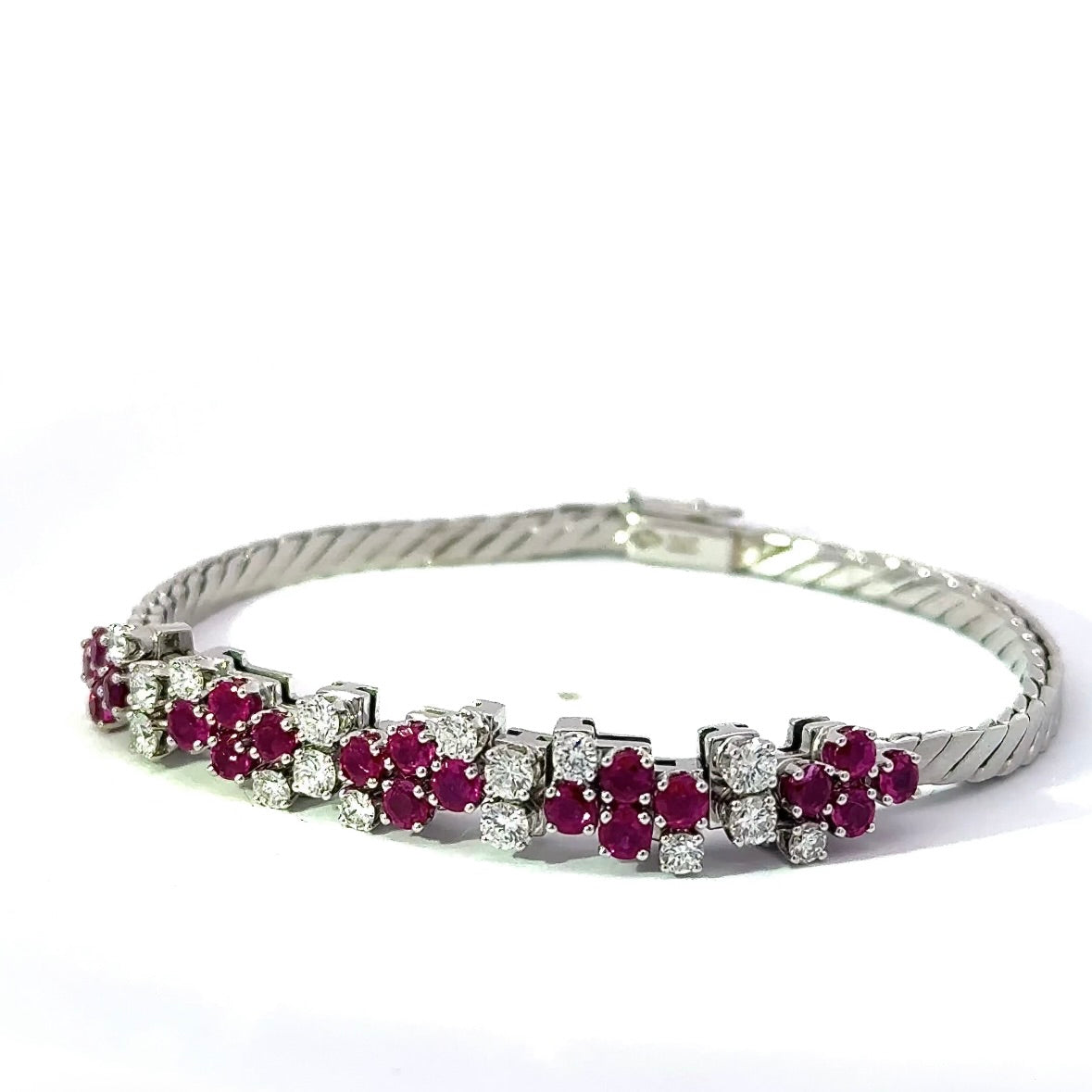 Hochwertiges Armband in 18 Karat Weißgold mit Rubinen & Brillanten