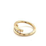 Eleganter Designerring in 14 Karat Gelbgold mit lebhaften Brillanten