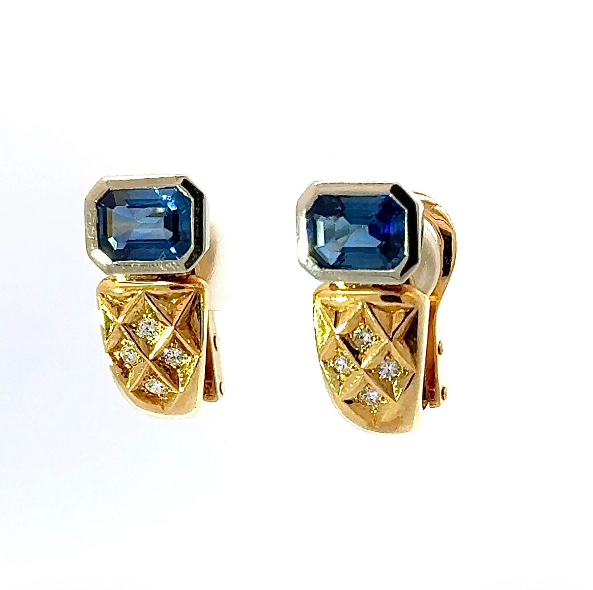 Extravagant 18k Gold Earrings with Sapphires & Brilliant-cut Diamonds