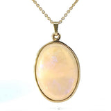 Eleganter Anhänger in 14 Karat Gelbgold mit Opal