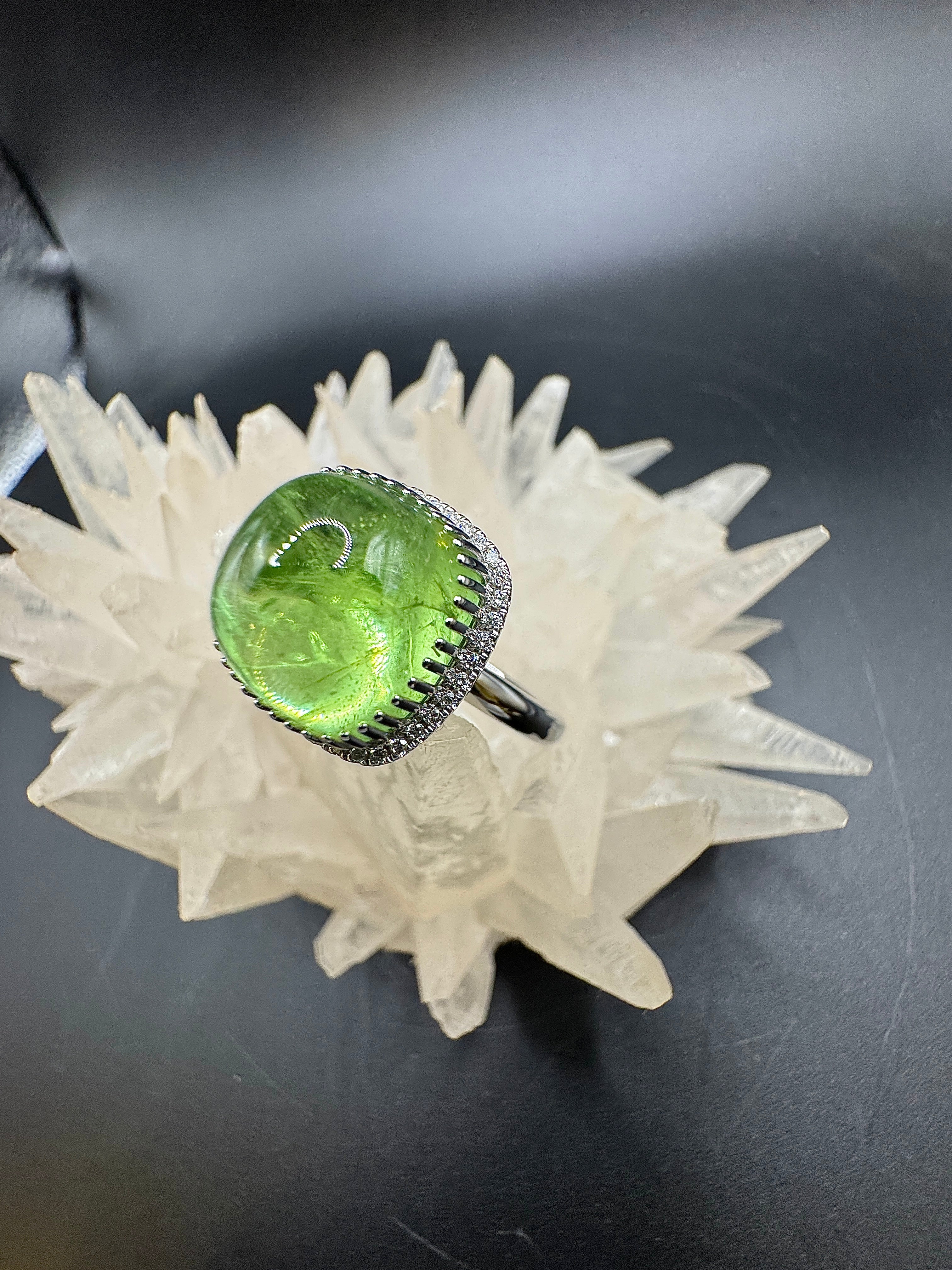 Modern 14K White Gold Ring with Peridot & Brilliant Cut Diamonds