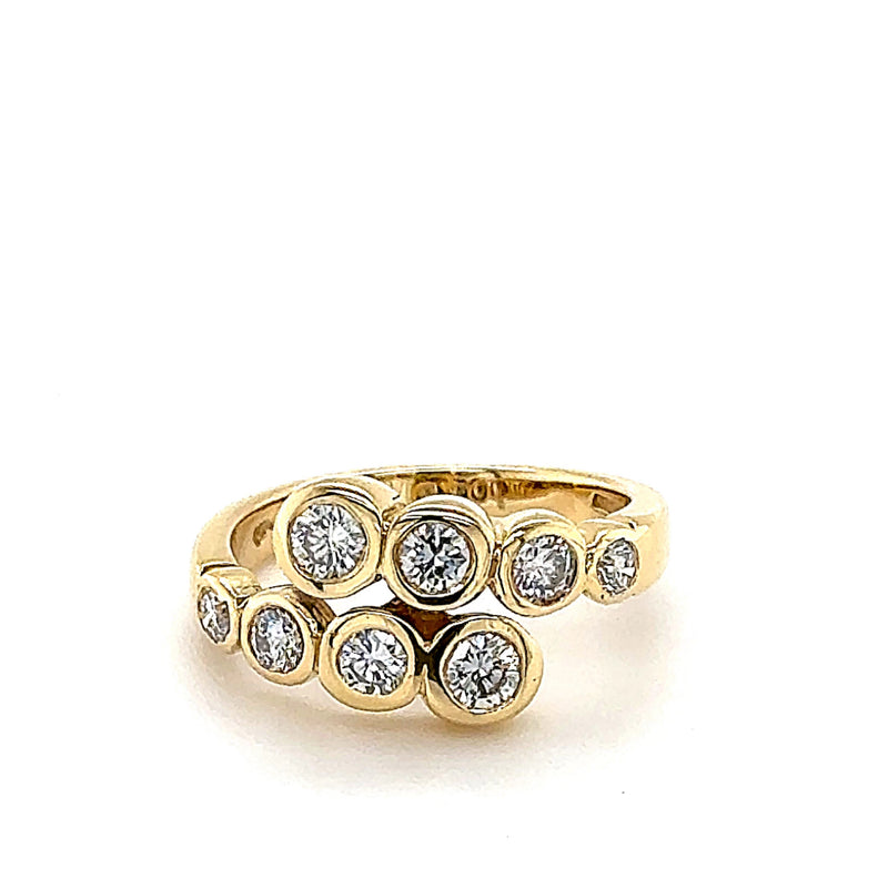 Stilvoller und eleganter Ring in 18 Karat Gelbgold mit hochfeinen Brillanten