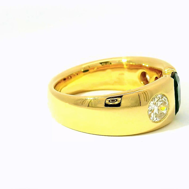 Hochwertiger Jaufmann Ring in 18 Karat Gelbgold mit Saphir & riesigen Diamanten