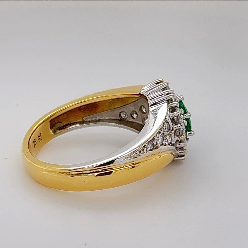 Eleganter Bicolor Ring in 18 Karat Gold mit feinen Smaragd & Brillanten