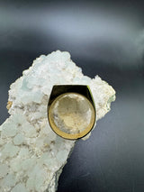 Dominanter Ring in 14 Karat Gelbgold mit Lapis Lazuli und Diamanten