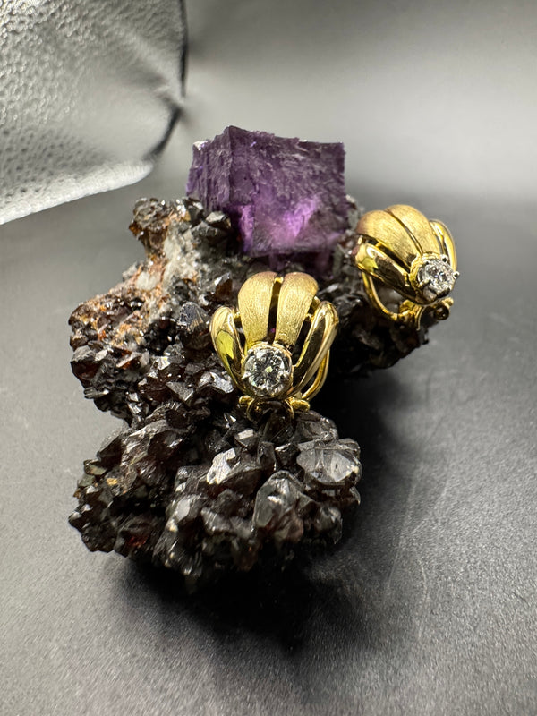 Stilvolle Ohrringe in 18 Karat (750) Gelbgold mit feinen Brillanten