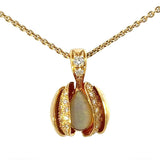 Edler Anhänger in 18 Karat Gelbgold mit Brillanten & Opal – von Goldbaur