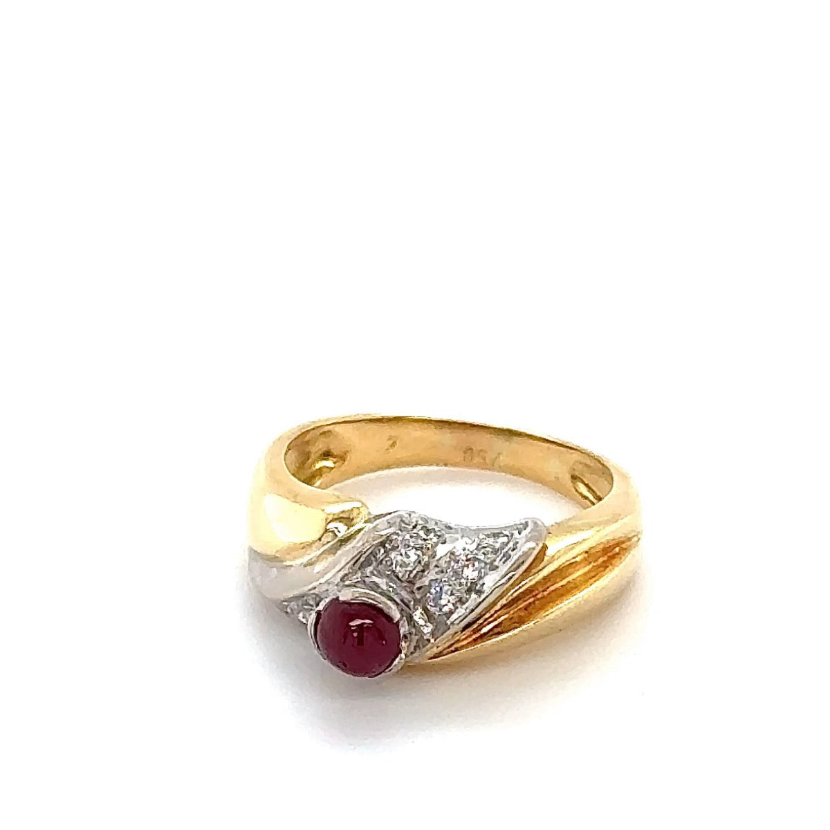 Handgefertigter Bicolor Ring in 18 Karat Gold mit Rubin und Brillanten
