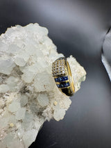 Edler Ring in 18 Karat Gelbgold mit feinen Brillanten & Saphiren