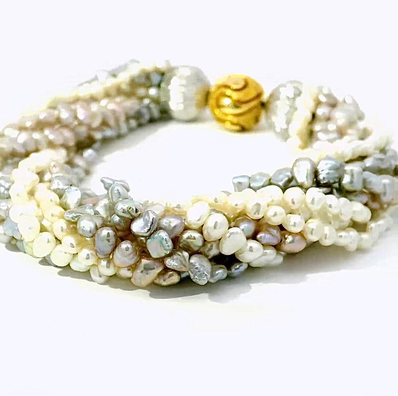 Besonderes Goldbaur Perlenarmband mit Bajonettverschluss in 18 Karat Gold