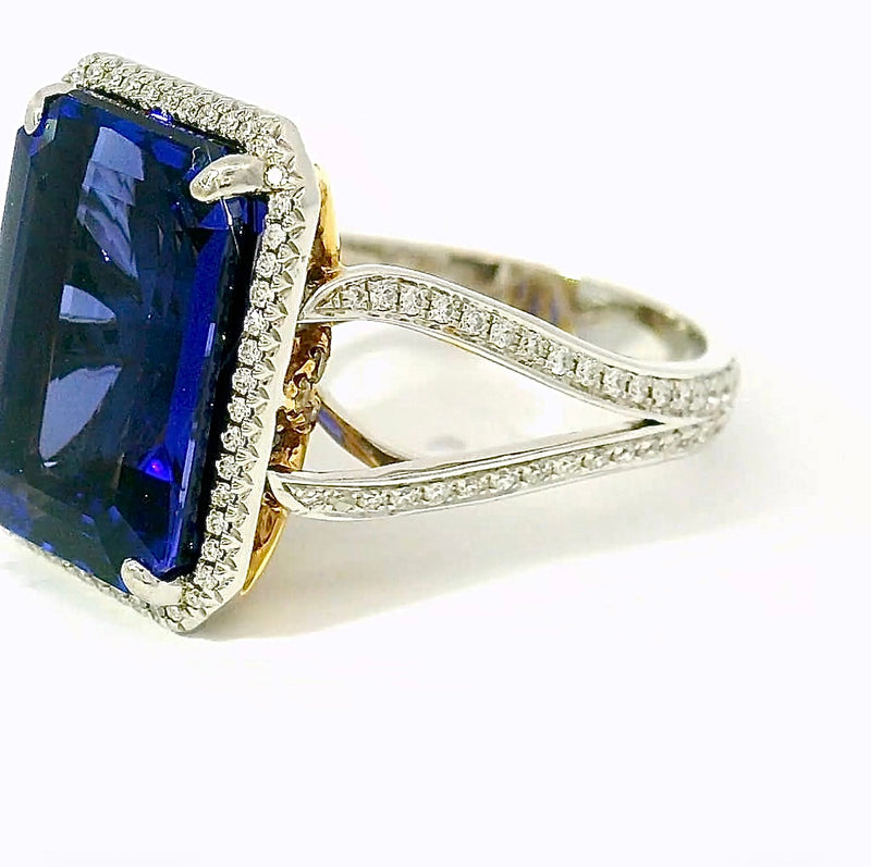 Edler Tansanit Ring in 18 Karat Weißgold mit feinen Brillanten