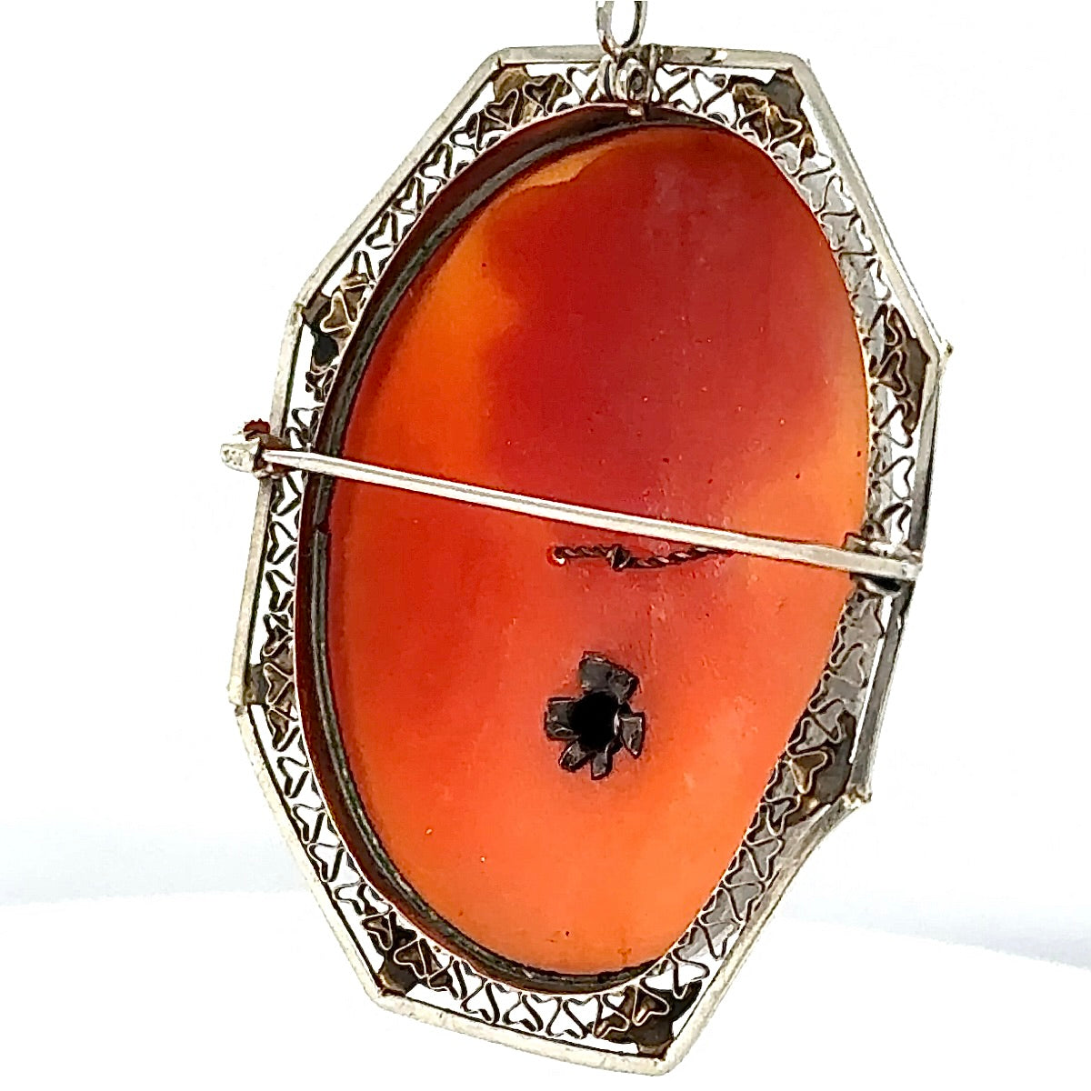 Antique brooch in 14-karat white gold with shell cameo and brilliant-cut diamond - Impressively crafted
