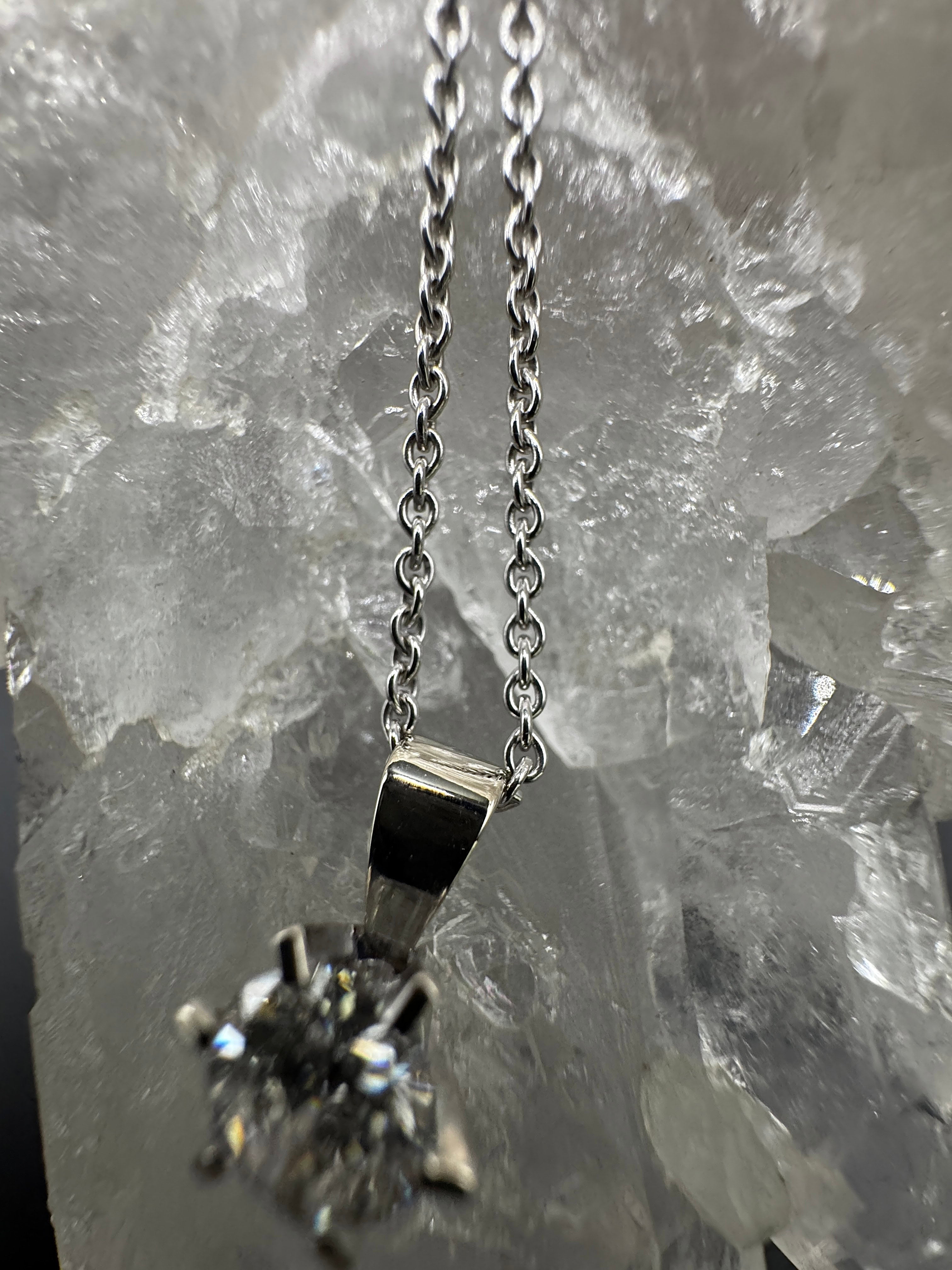 Prong solitaire