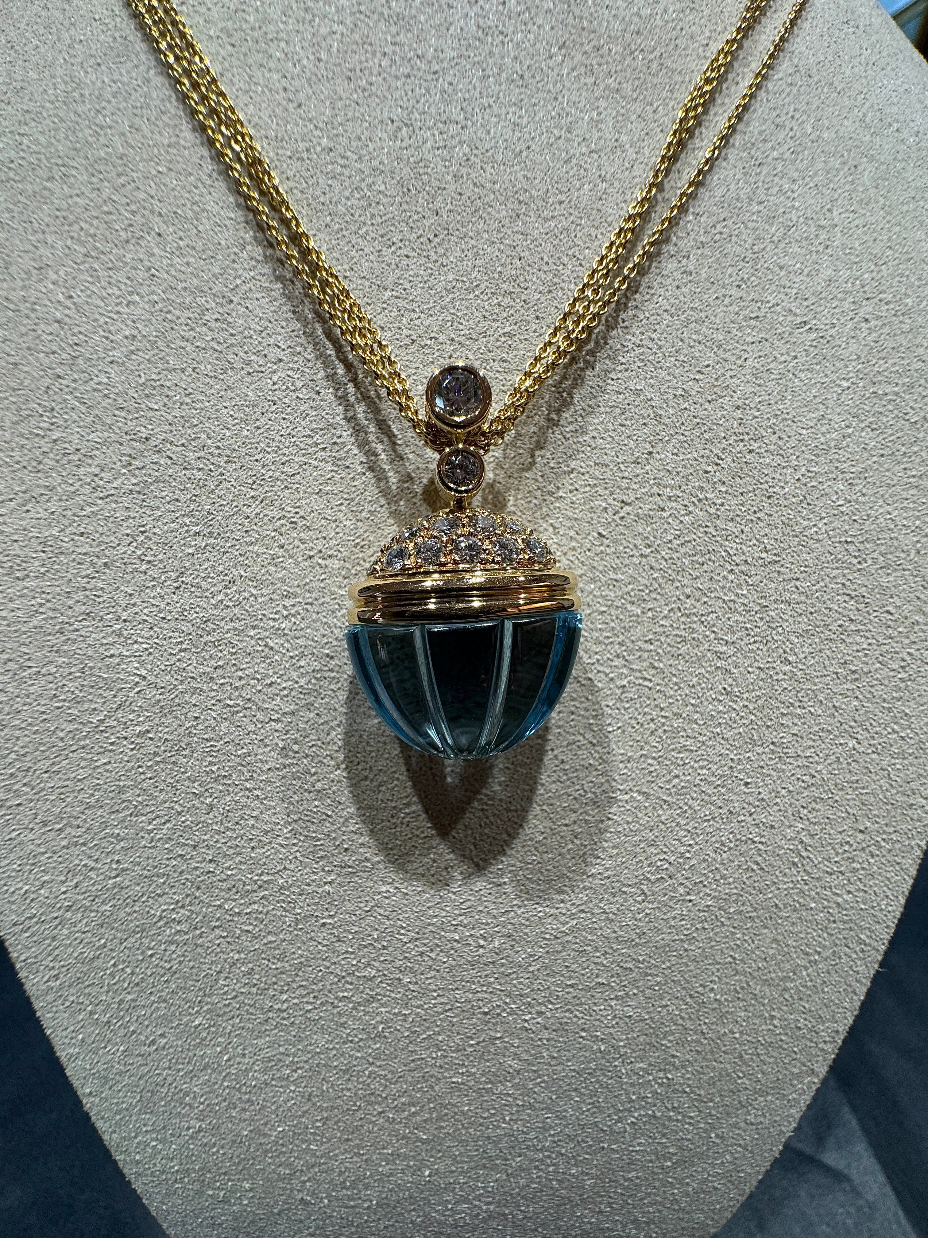 Eleganter Anhänger in 18 Karat Gelbgold mit Topas & Brillanten von Lüth Bijoux