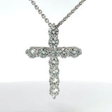 Spektakuläres Brillantkreuz in 18 Karat Weißgold – 3,53 Karat Feuer