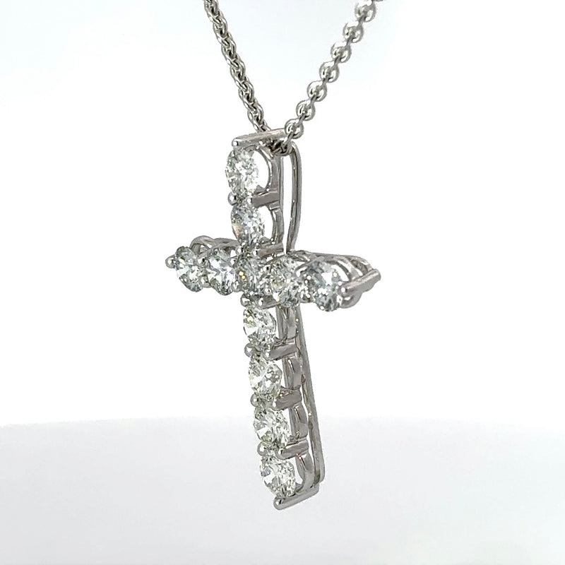 Spektakuläres Brillantkreuz in 18 Karat Weißgold – 3,53 Karat Feuer