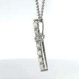 Spektakuläres Brillantkreuz in 18 Karat Weißgold – 3,53 Karat Feuer