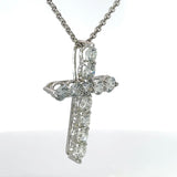Spektakuläres Brillantkreuz in 18 Karat Weißgold – 3,53 Karat Feuer