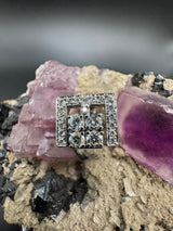 Kantiger Weißgoldring in 18 Karat mit hochfeinen Brillanten TW/VS
