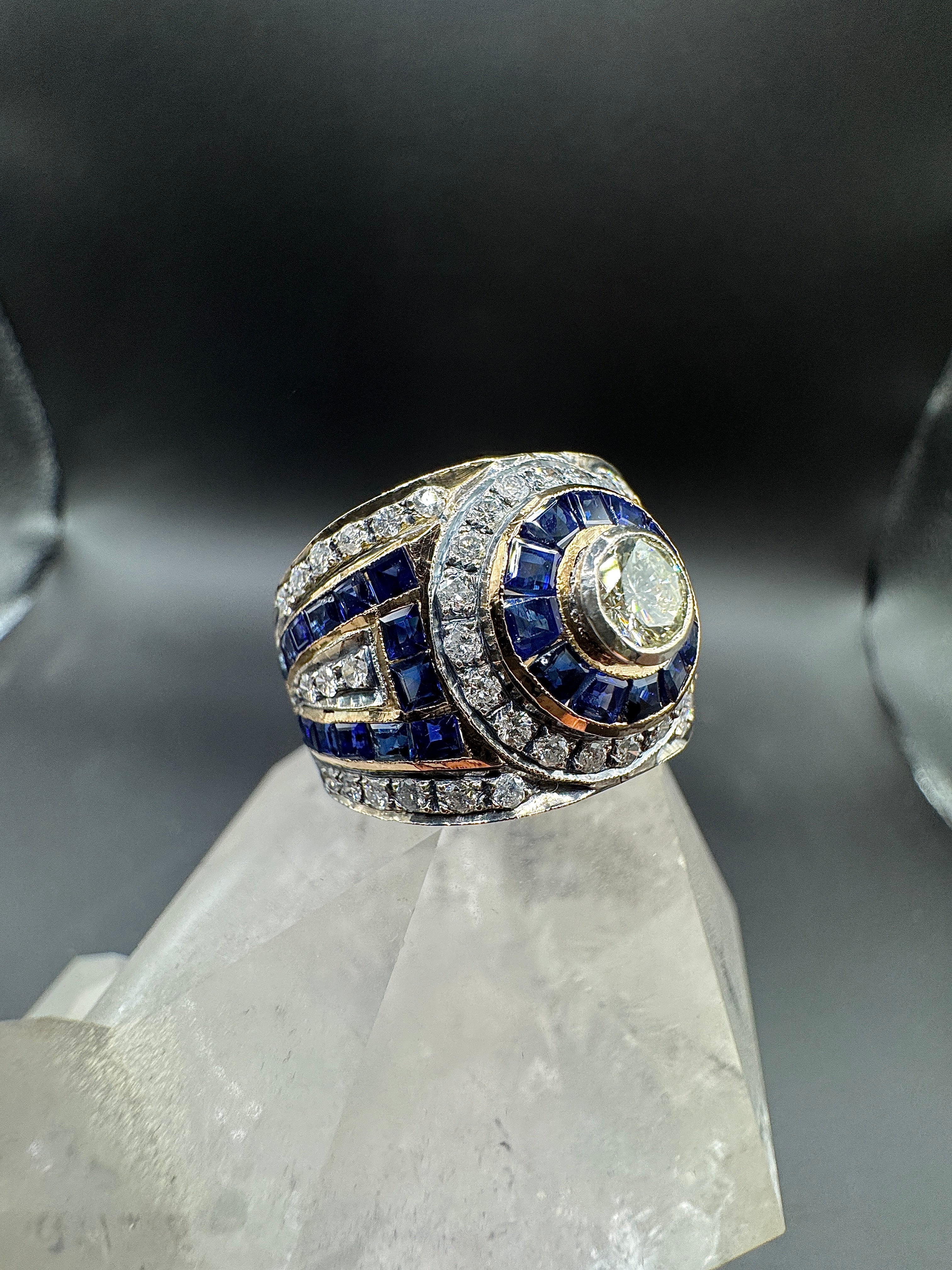 Exciting cocktail ring in 18K yellow and white gold with sapphires & brilliant-cut diamonds