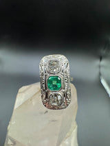 Art Deco Ring in 14 Karat Gelb- & Weißgold mit Smaragd & Diamanten