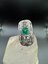 Art Deco Ring in 14 Karat Gelb- & Weißgold mit Smaragd & Diamanten