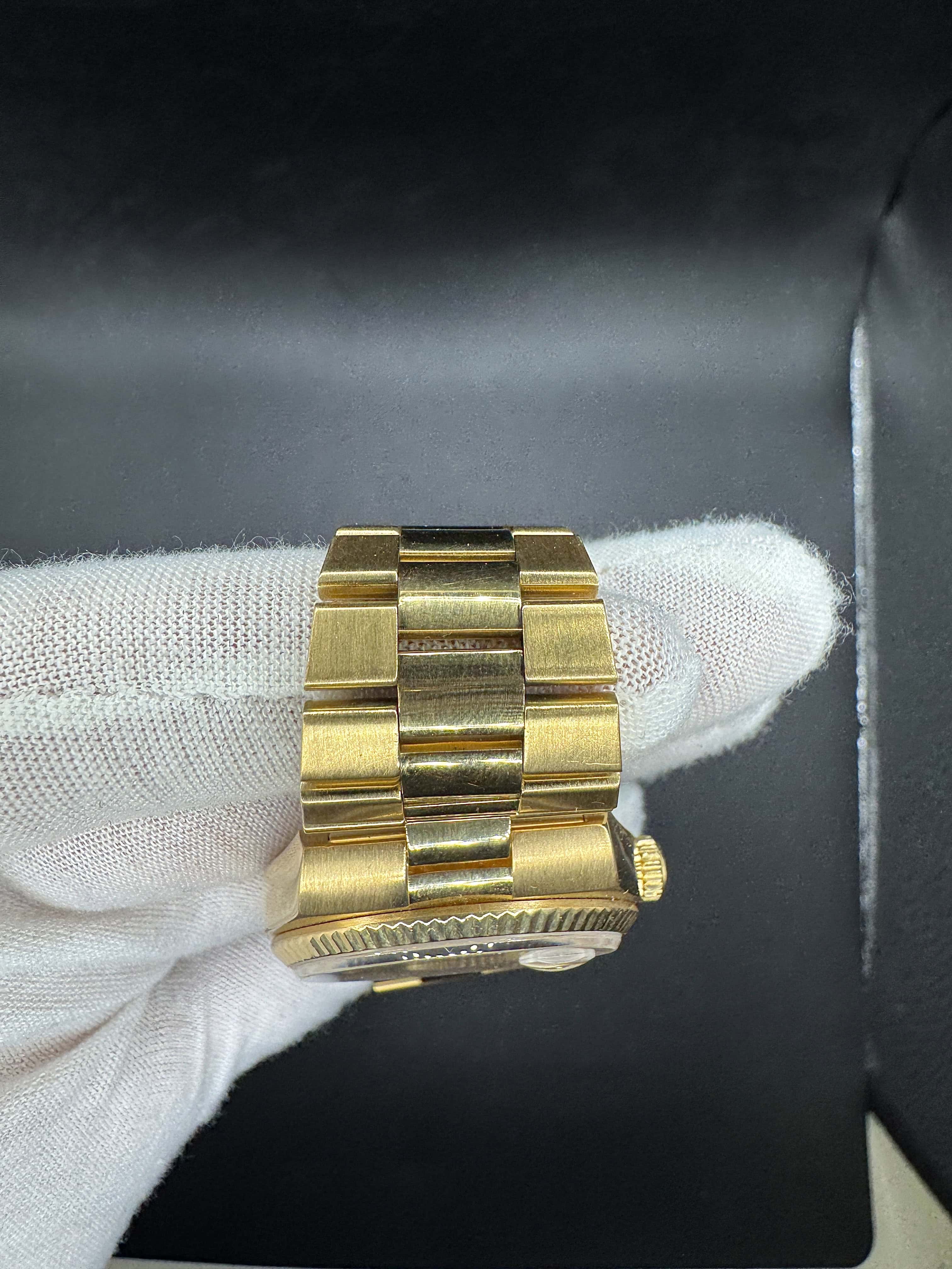 Rolex Day-Date Oysterquartz Ref. 19018 in 18 Karat Gelbgold