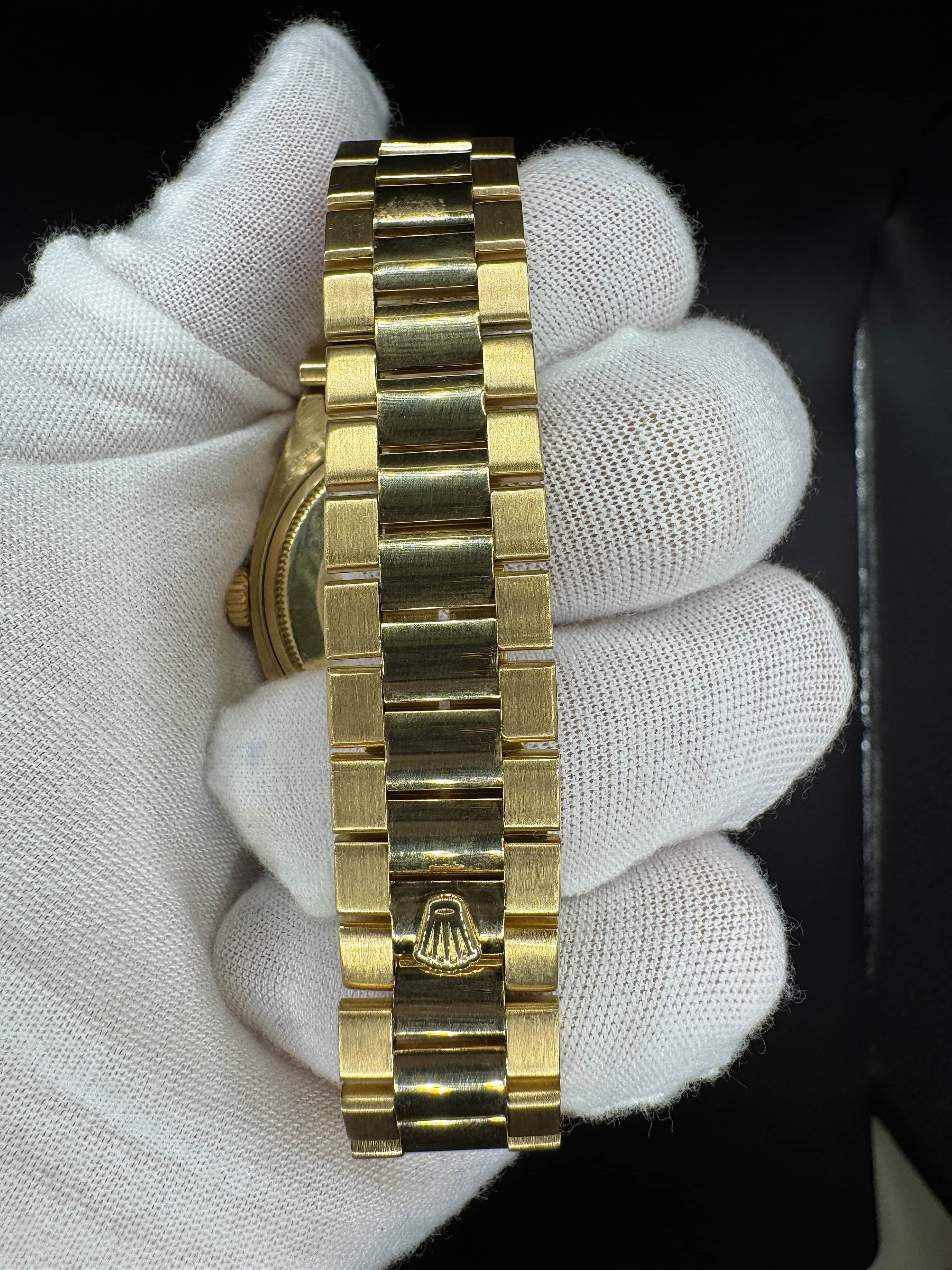 Rolex Day-Date Oysterquartz Ref. 19018 in 18 Karat Gelbgold