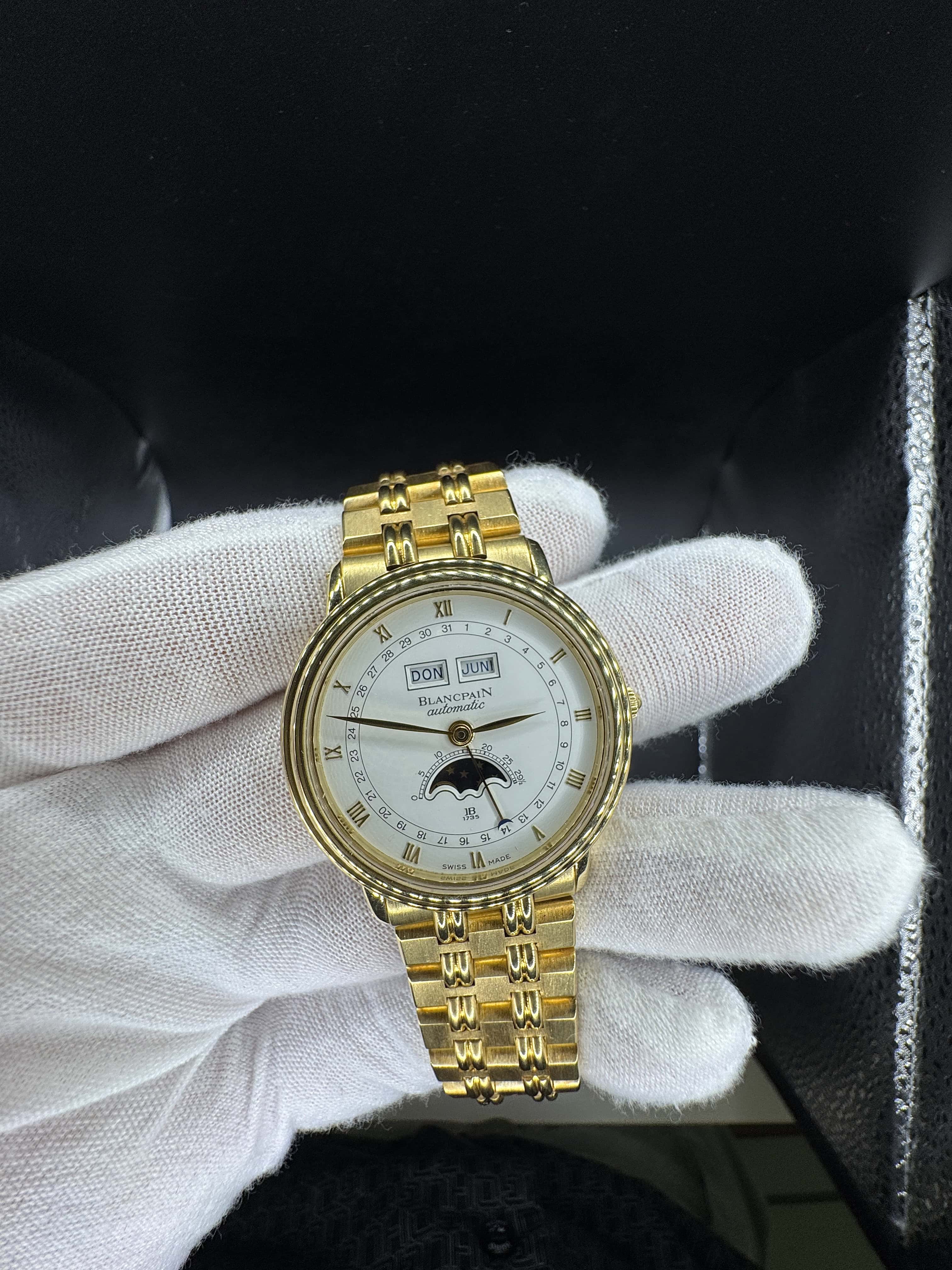 Blancpain Villeret Ref. 6595 in 18 Karat Gelbgold mit Mondphase