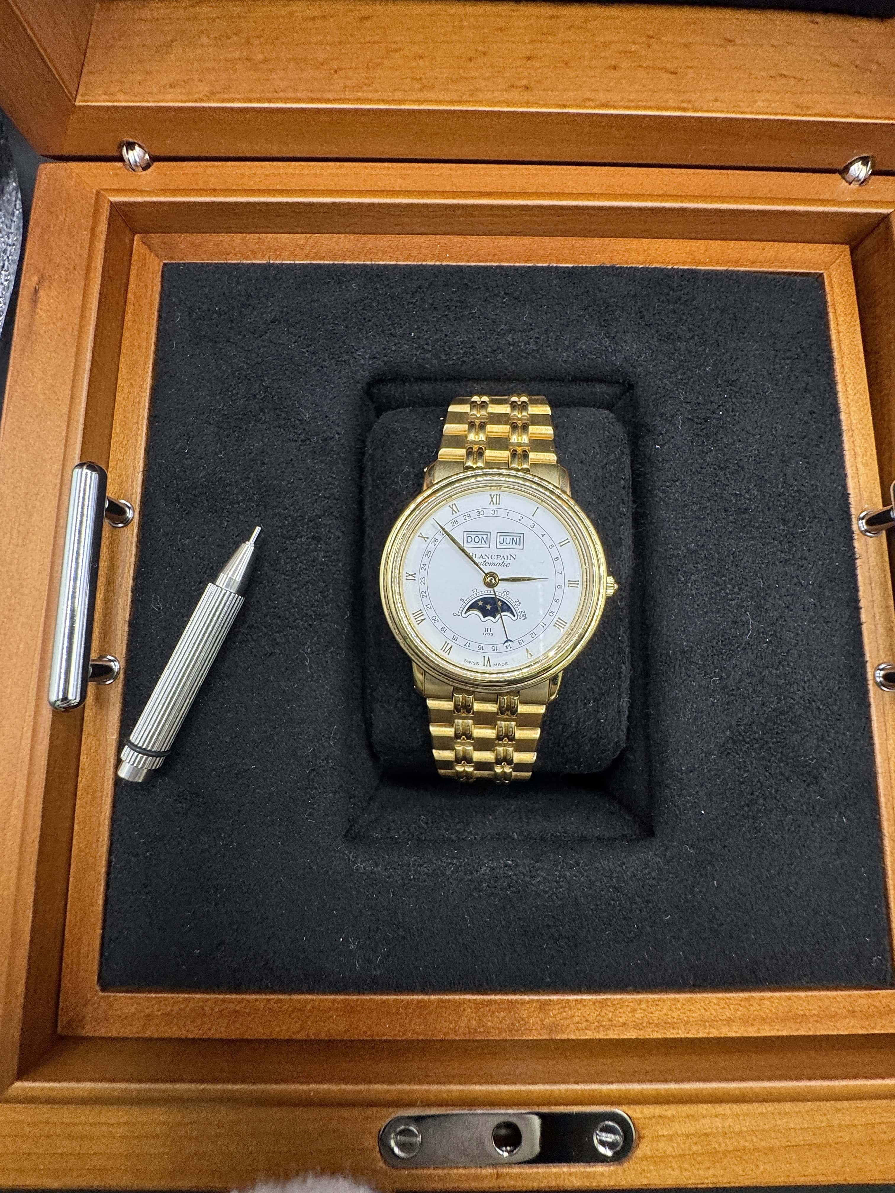 Blancpain Villeret Ref. 6595 in 18 Karat Gelbgold mit Mondphase