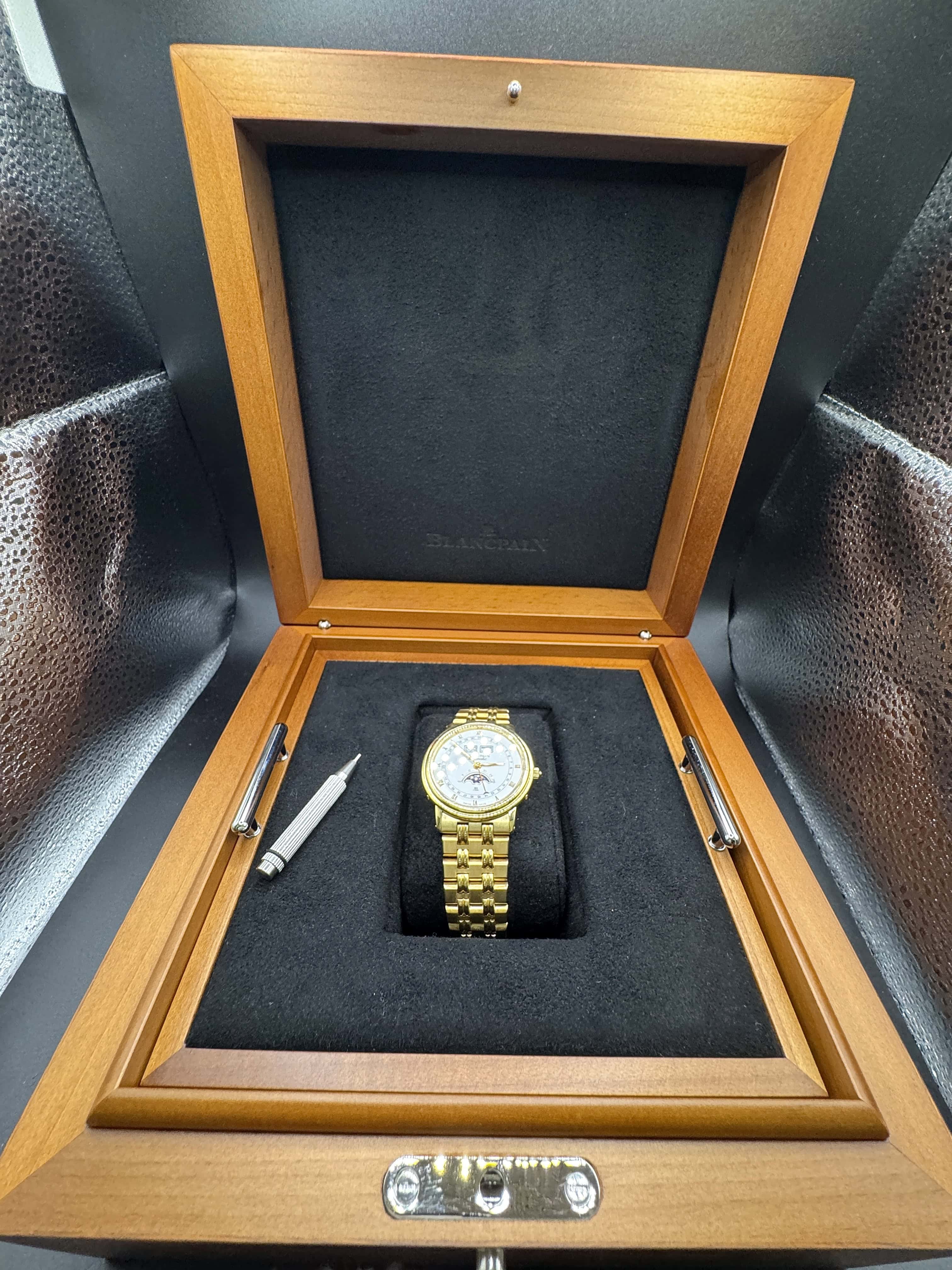 Blancpain Villeret Ref. 6595 in 18 Karat Gelbgold mit Mondphase