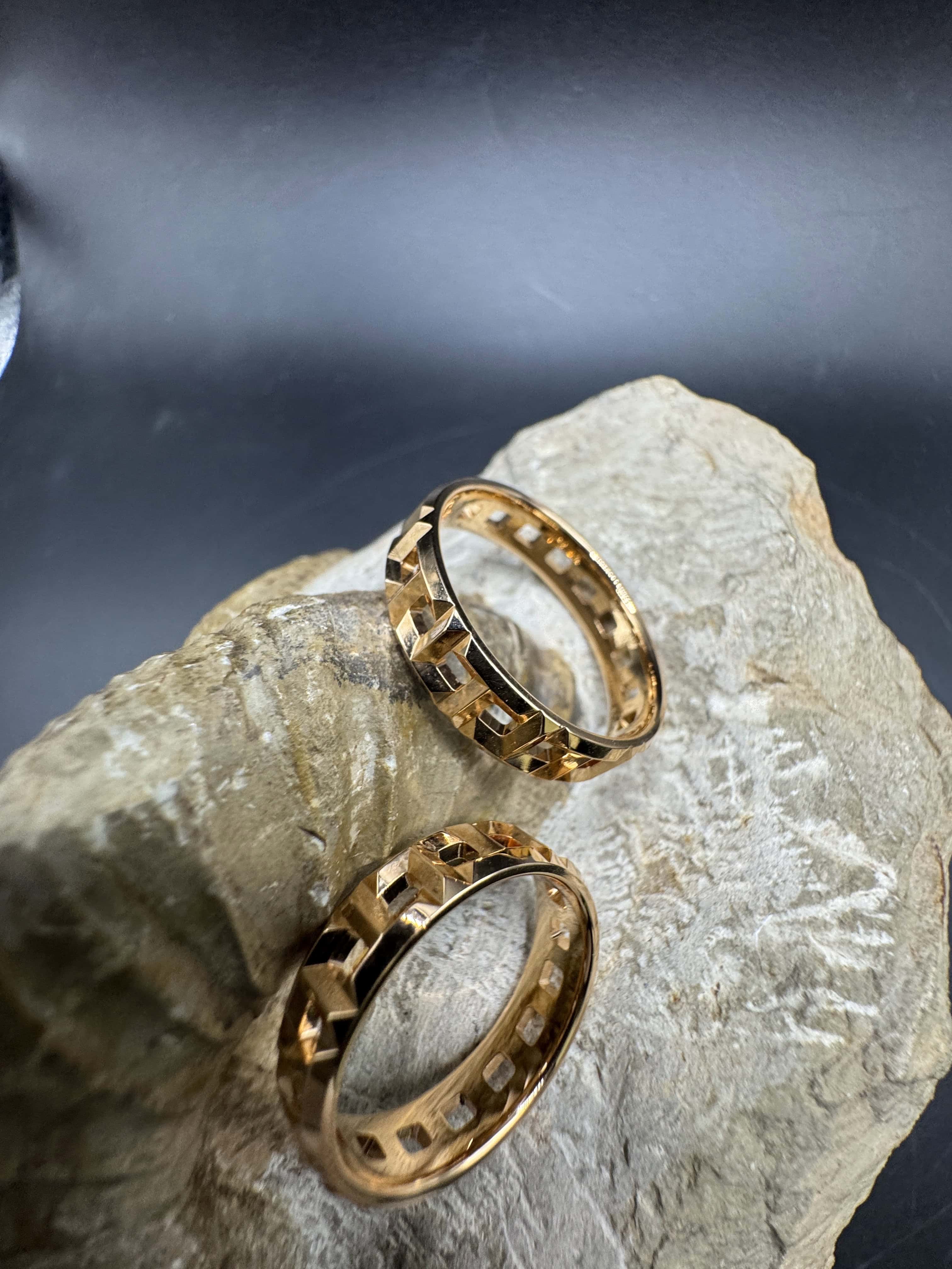 Originale Tiffany & Co. True Ringe in 18 Karat Roségold – Style Tiffany T