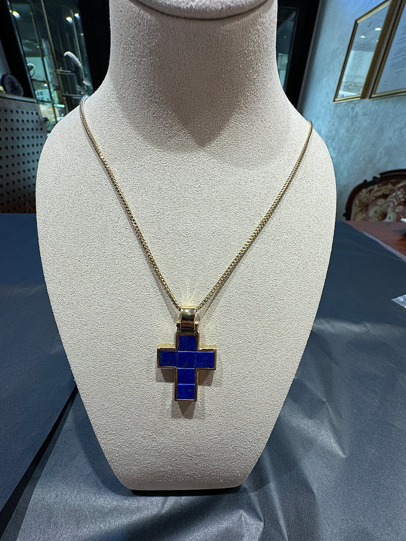 Solid cross in 18 carat yellow gold with fine lapis lazuli - handcrafted