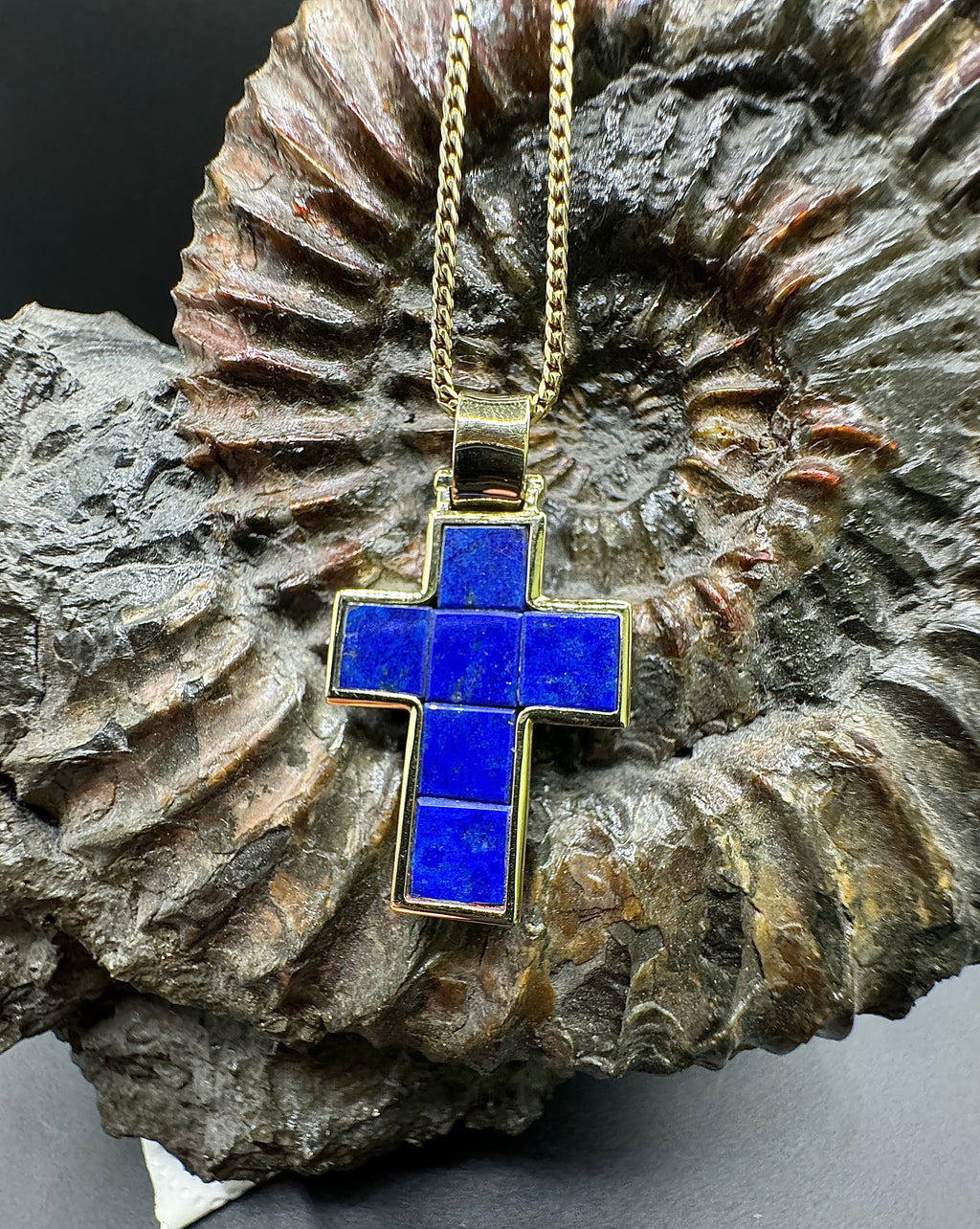 Top Kreuz Anhänger 750/18 Karat Gelbgold Lapislazuli