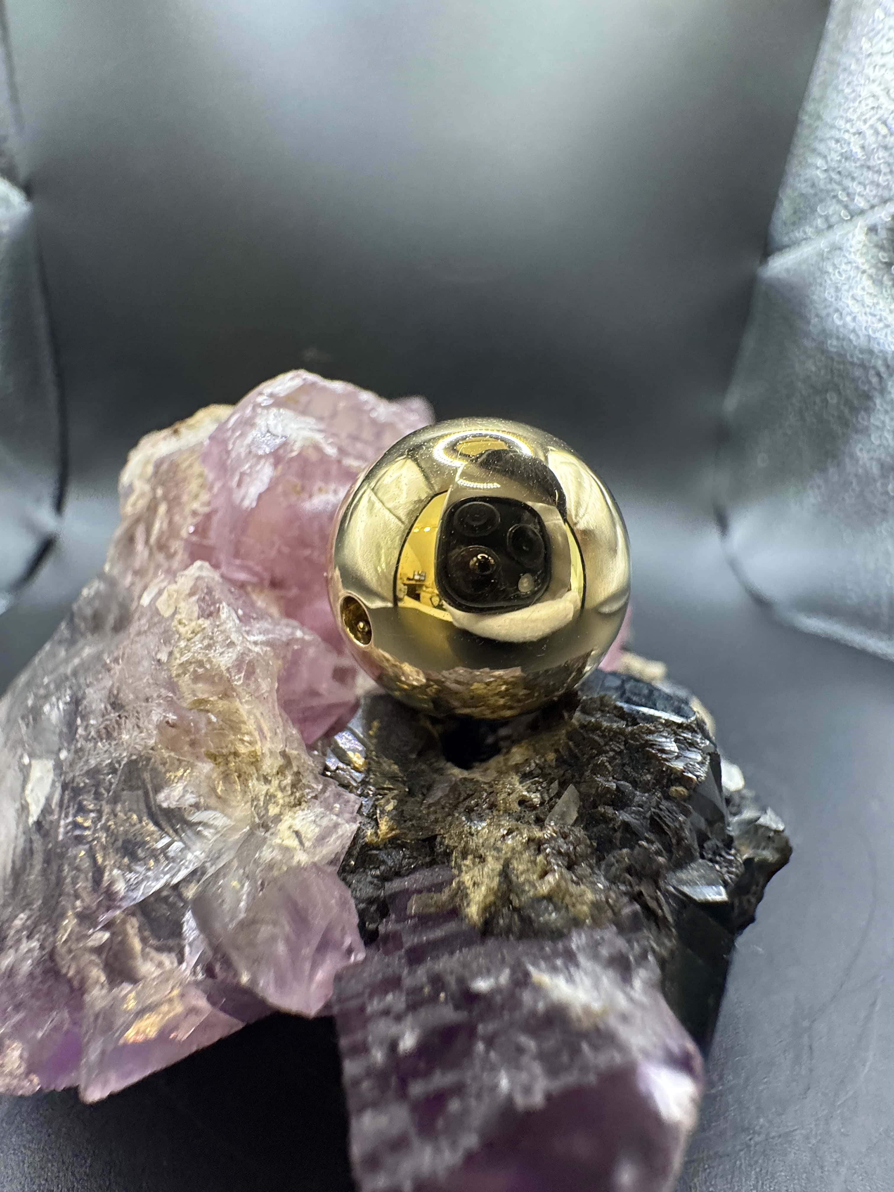 Hochwertiges Bajonett Kugelschloss in 18 Karat (750) Gelbgold