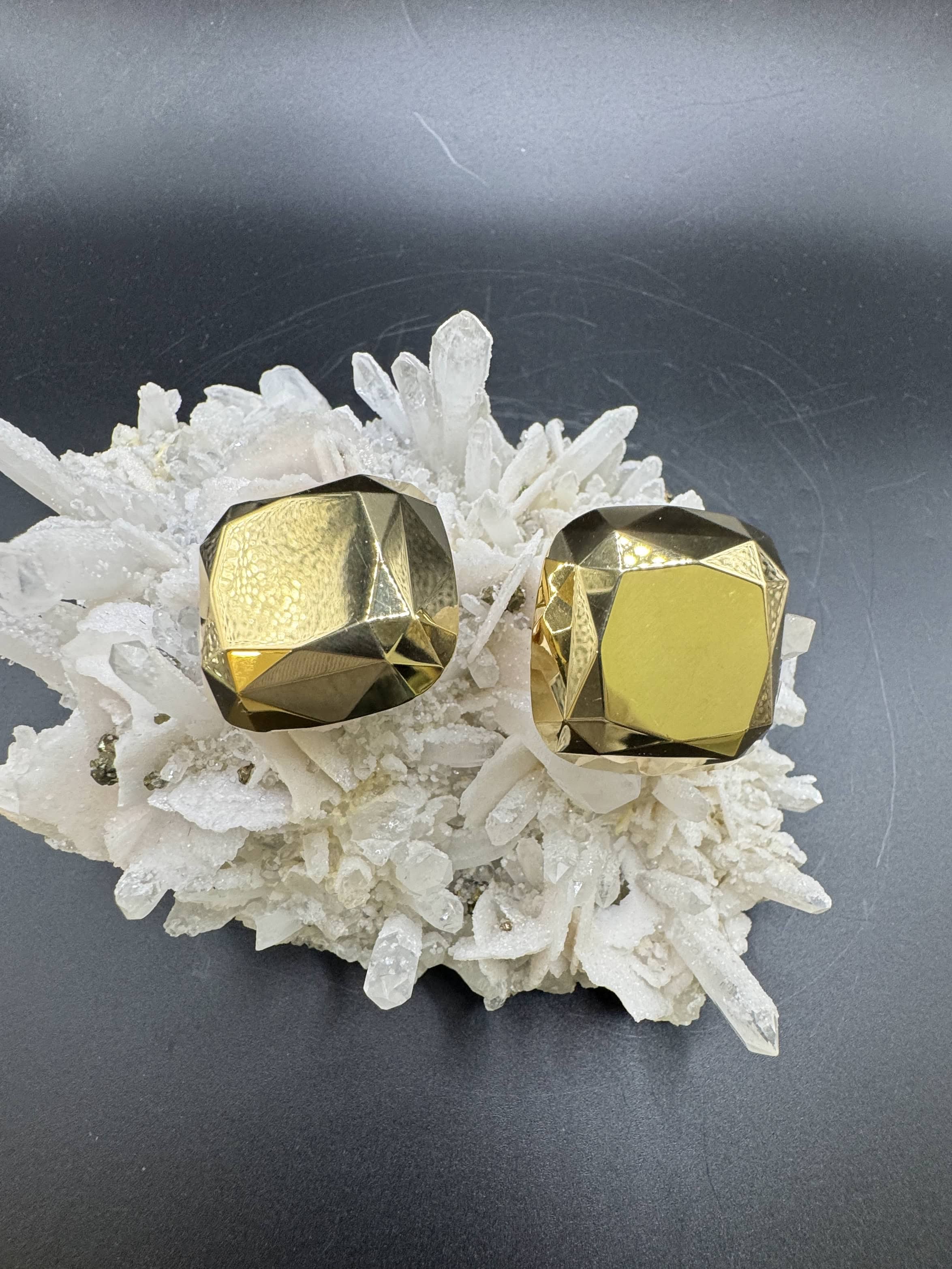 Stilvolle vintage Tiffany & Co. Ohrringe in 18 Karat Gelbgold